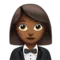 身着燕尾服的女士：中等至深色肤色 iPhone 上的表情符号 (iOS 14.2)