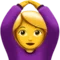 Persona fent un gest d'acord emoji a Apple iOS 10.0