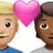 ハートのカップル：男性、人物、やや明るい肌の色、やや暗い肌の色 iPhoneの絵文字