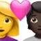 Kalpli Çift: Kadın, Kişi, Ten Rengi Belirtilmemiş, Koyu Ten Rengi iPhone üzerinde emoji (iOS 17.4)