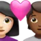 Cuplu cu inimă: Femeie, Persoană, Ten Deschis, Ten Mediu-Închis emoji pe iPhone (iOS 15.4)