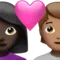 Cuplu cu inimă: Femeie, Persoană, Ten închis la culoare, Ten mediu emoji pe iPhone (iOS 15.4)