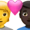 ハートのカップル: 人、男性、肌の色なし、肌の色が濃い iPhoneの絵文字