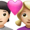ハートを持ったカップル：人物、女性、明るい肌色、やや明るい肌色 iPhoneの絵文字