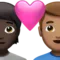 Kalpli Çift: Kişi, Erkek, Koyu Ten Rengi, Orta Ten Rengi iPhone üzerinde emoji (iOS 17.4)