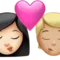 キス：女性、人物、明るい肌色、やや明るい肌色 iPhoneの絵文字