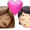 Öpücük: Kadın, Kişi, Orta Ten Tonu, Açık Ten Tonu iPhone üzerinde emoji (iOS 17.4)
