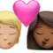 キス：人物、女性、やや明るい肌の色、やや暗い肌の色 iPhoneの絵文字
