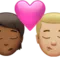 キス：人物、男性、やや暗い肌の色、やや明るい肌の色 iPhoneの絵文字