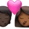 Sărut: Persoană, Femeie, Ten închis, Ten mediu-închis emoji pe iPhone (iOS 15.4)