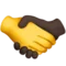 Strângere de mână: Fără ten, Ten închis emoji pe iPhone (iOS 15.4)