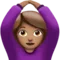 Persona che fa un gesto OK: carnagione media emoji su Apple iOS 10.3